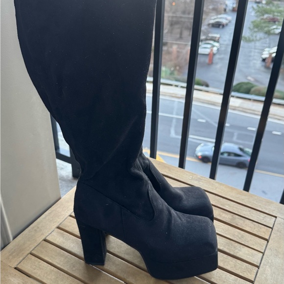 NWOT Black Knee-High Platform Boots - Picture 4 of 4